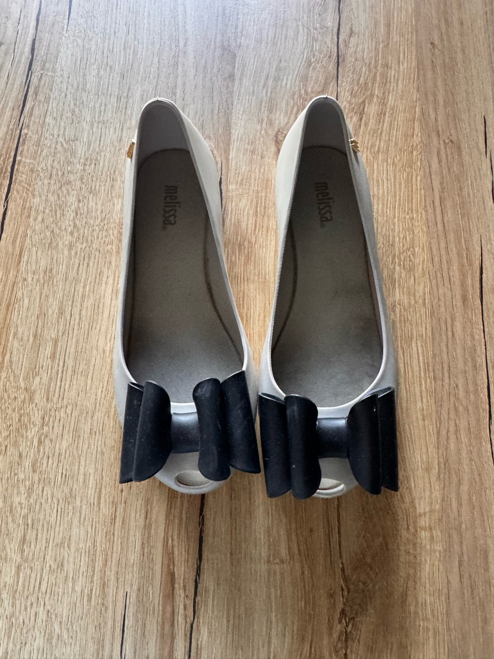 Mini Melissa girls size 2